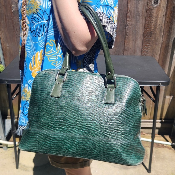 Italian Green Leather Purse with Snake Print Design - Picture 8 of 14